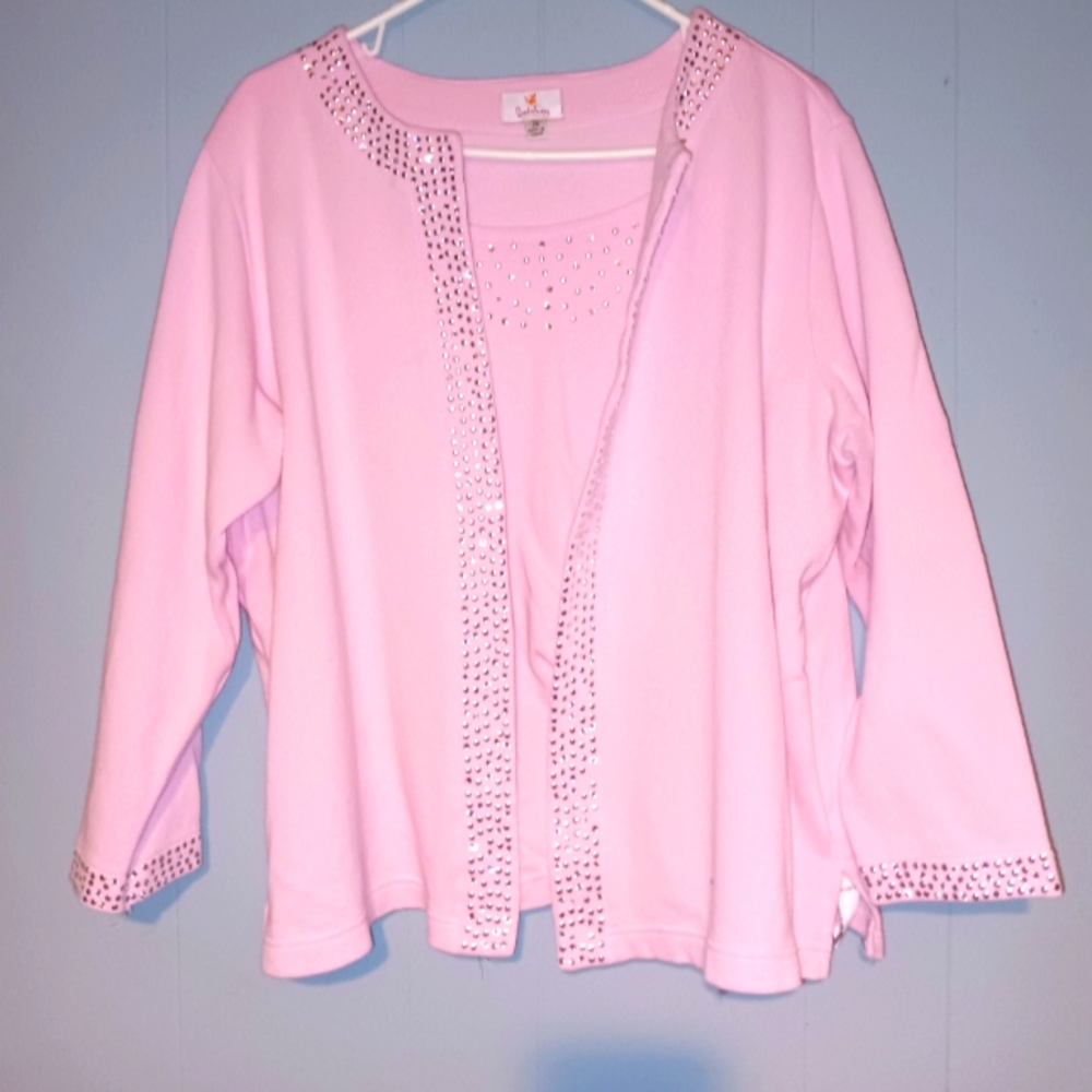 Quacker Factory light pink silver studded top 2 PC look 2X excellent